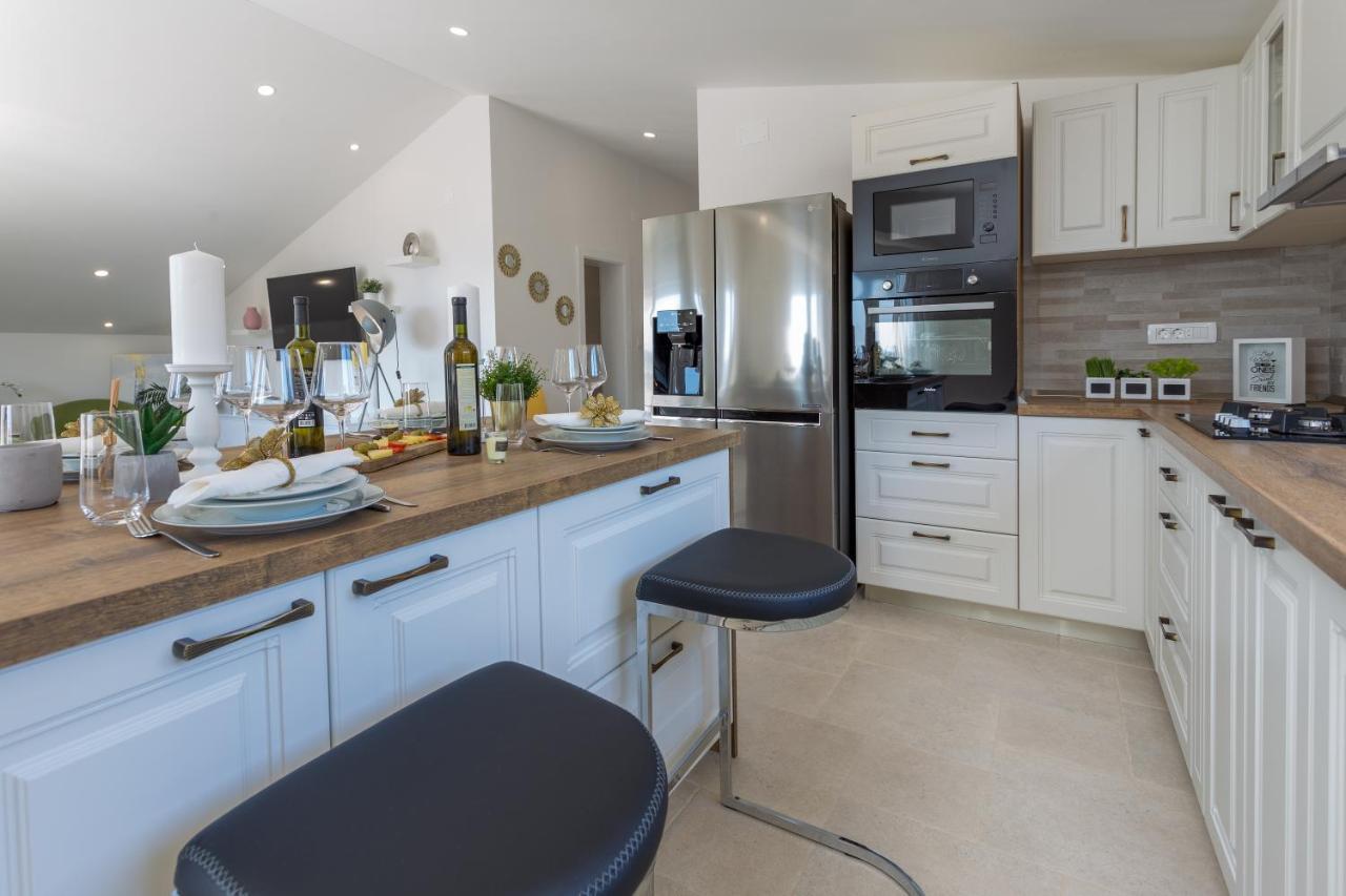 Ferienwohnung Golden View Penthouse Hvar Town Exterior foto